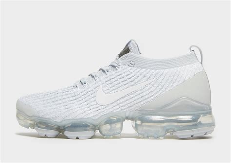 Womens White VaporMax Shoes (3) 